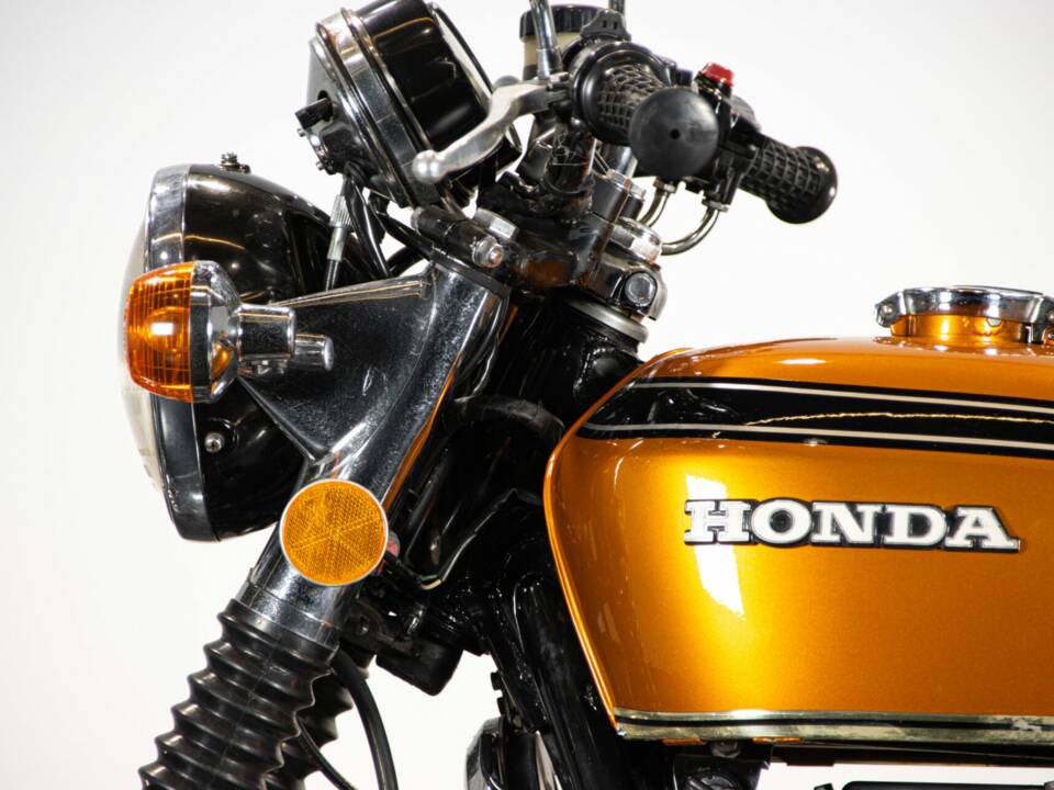 Image 11/50 of Honda CB 750 Four (1975)
