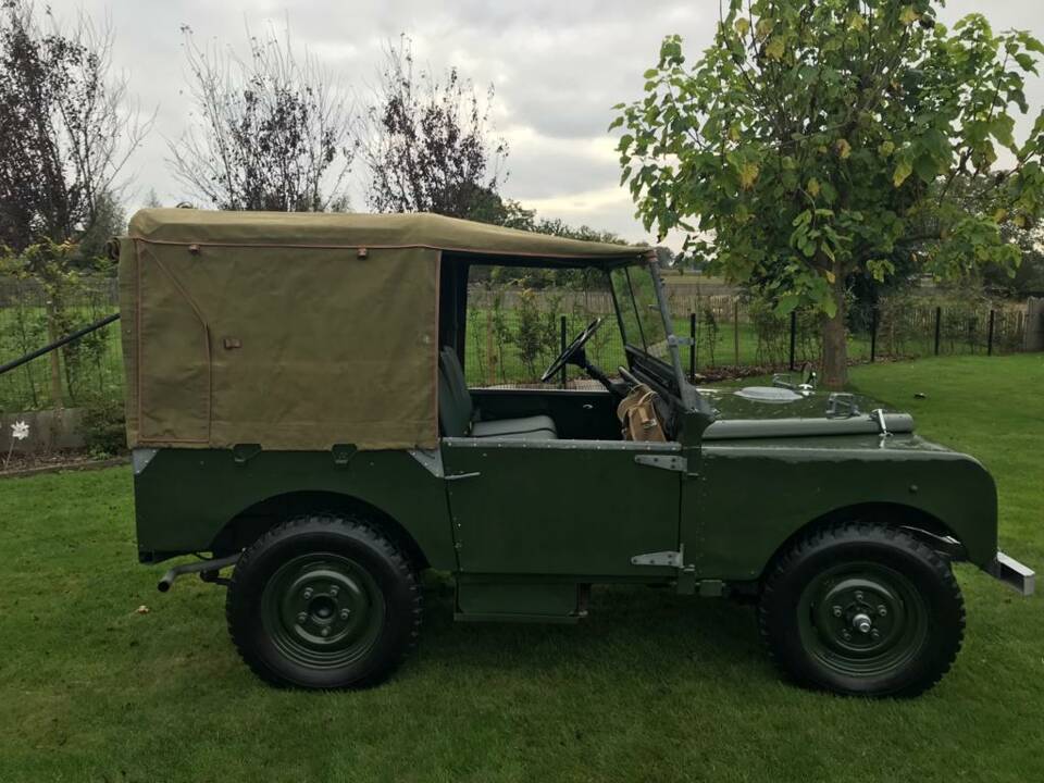 Image 2/5 of Land Rover 80 (1952)