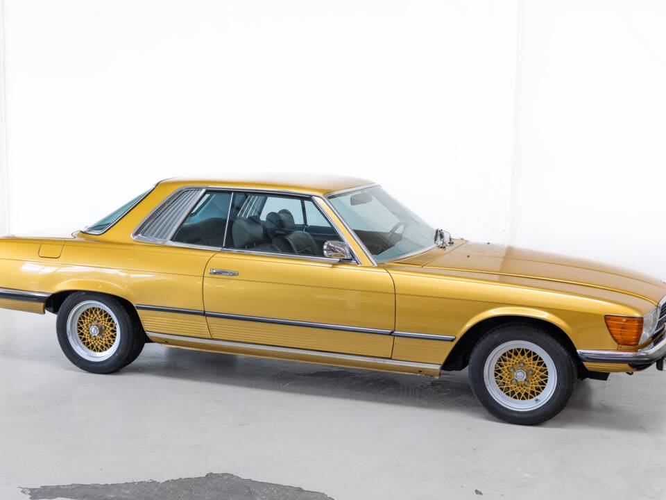 Image 3/32 of Mercedes-Benz 350 SLC (1971)