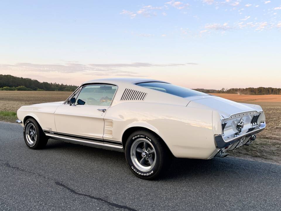 Image 22/45 of Ford Mustang 289 (1967)