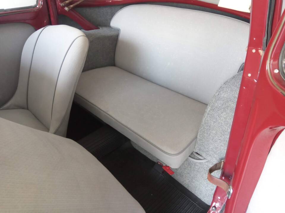 Imagen 7/25 de FIAT 500 C Topolino (1950)
