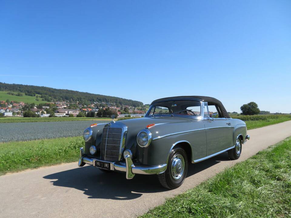 Image 5/25 of Mercedes-Benz 220 S Cabriolet (1957)