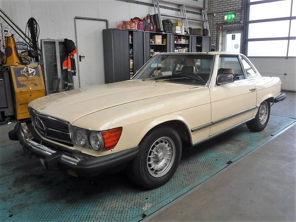 Imagen 13/50 de Mercedes-Benz 380 SL (1985)