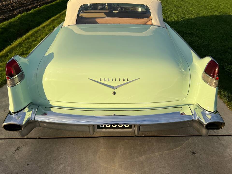 Image 29/83 of Cadillac 62 Convertible (1956)