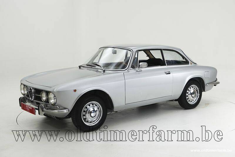 Image 1/15 of Alfa Romeo 1750 GT Veloce (1971)