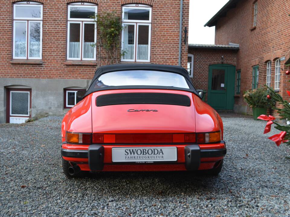 Bild 6/15 von Porsche 911 Carrera 3.2 (1987)