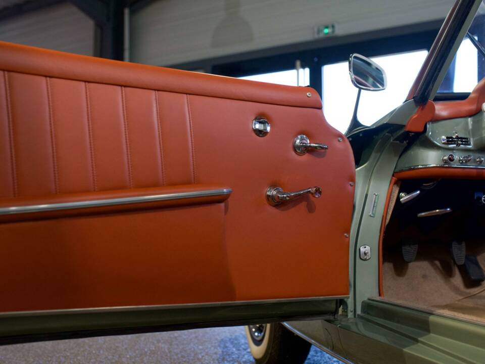 Image 21/28 of Mercedes-Benz 190 SL (1960)