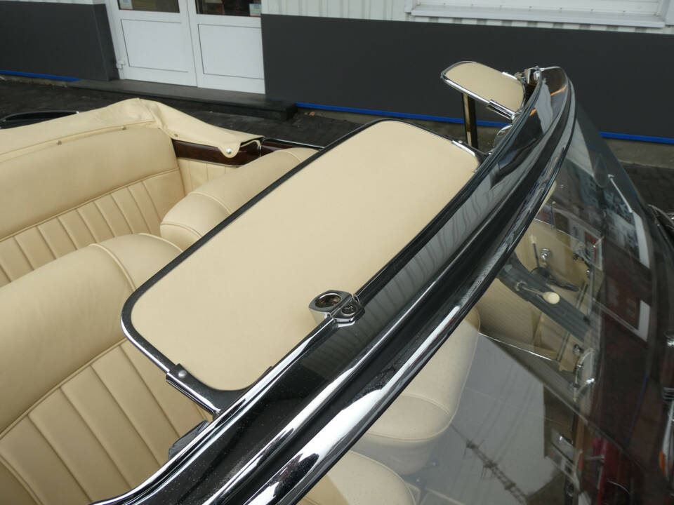 Image 25/27 of Mercedes-Benz 220 S Cabriolet (1957)