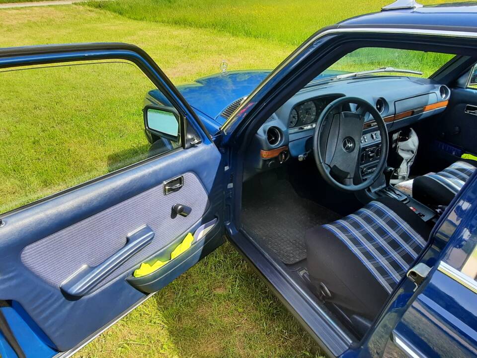 Bild 3/15 von Mercedes-Benz 230 TE (1984)