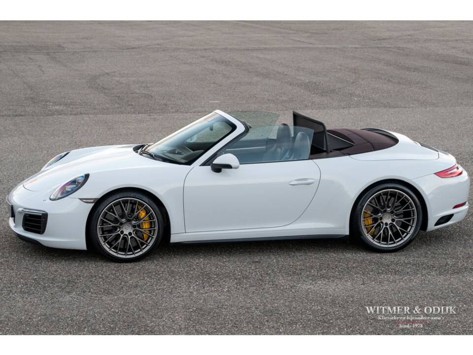 Image 14/36 of Porsche 911 Carrera 4S (2015)