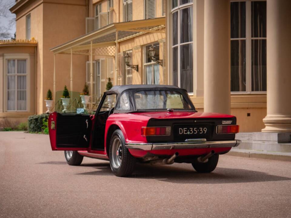 Bild 36/47 von Triumph TR 6 PI (1969)