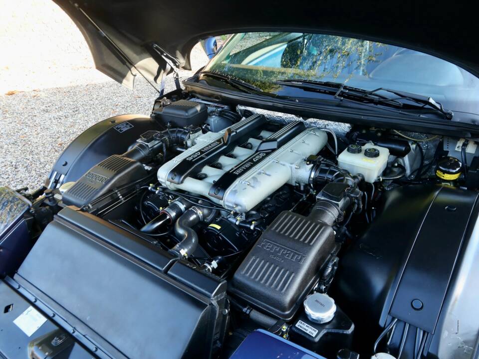 Immagine 32/50 di Ferrari 456 GT (1994)