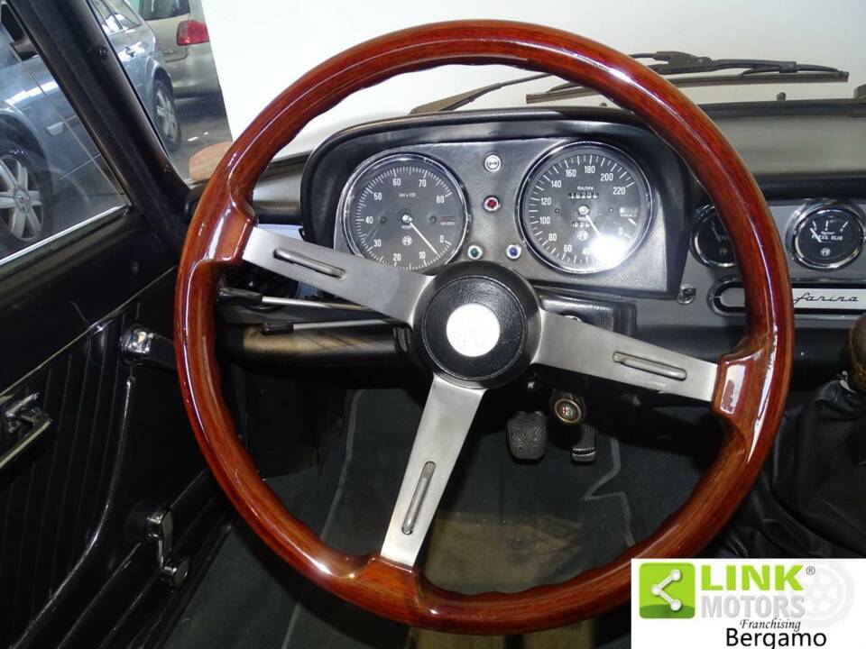 Bild 10/10 von Alfa Romeo Spider 1300 (1977)