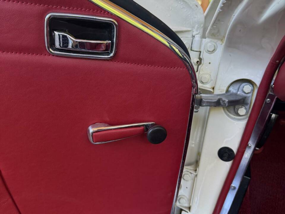 Image 10/11 of Mercedes-Benz 280 SL (1971)