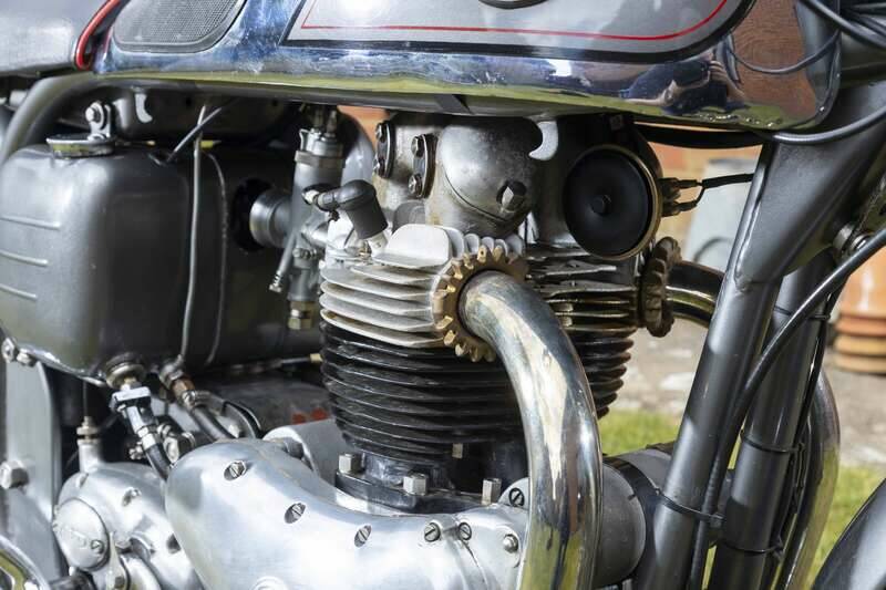 Immagine 13/34 di Norton Dominator 99 (1956)