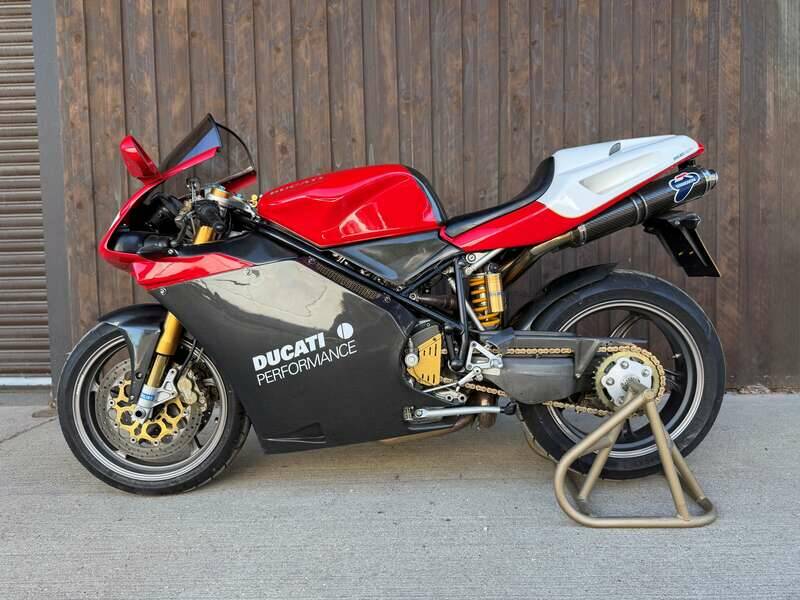 Bild 2/46 von Ducati 996 SPS (2000)