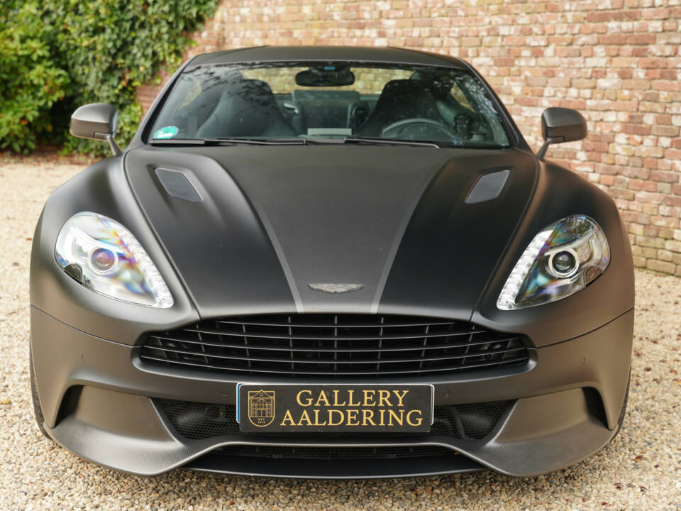 Immagine 5/50 di Aston Martin Vanquish (2017)