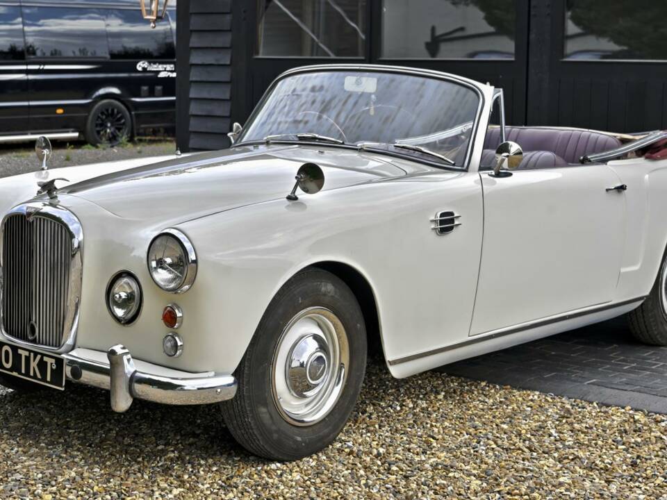 Image 9/50 of Alvis TD 21 (1962)