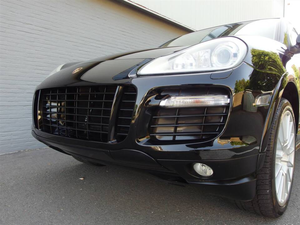 Image 12/98 of Porsche Cayenne GTS (2008)