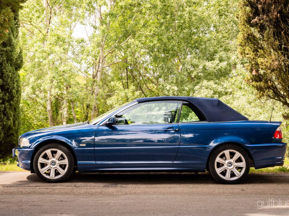 Image 44/56 of BMW 323Ci (2000)