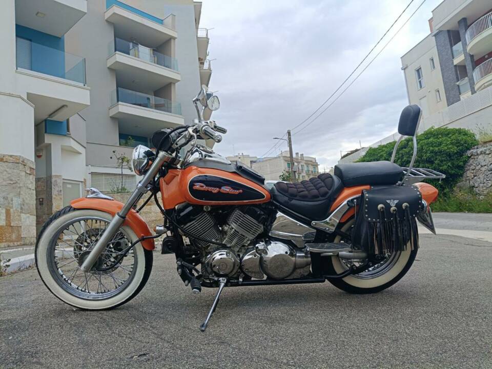 Image 2/50 of Yamaha XVS 650 Drag Star (1997)
