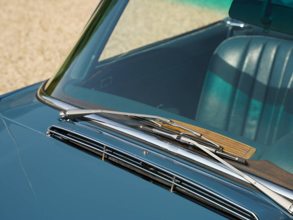 Imagen 49/50 de Mercedes-Benz 280 SL (1968)