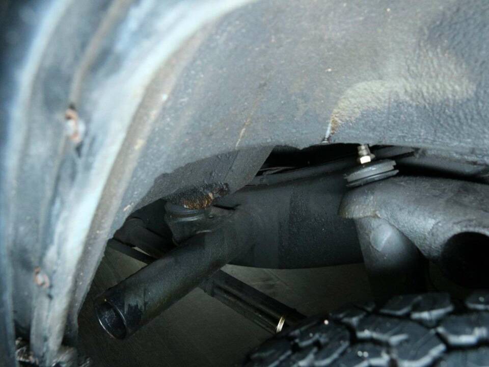 Immagine 48/50 di Mercedes-Benz 230 GE (SWB) (1993)