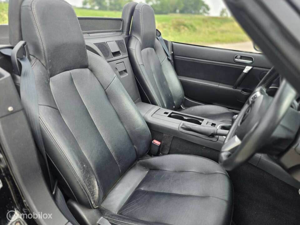 Immagine 16/31 di Mazda MX-5 1.8 (2006)