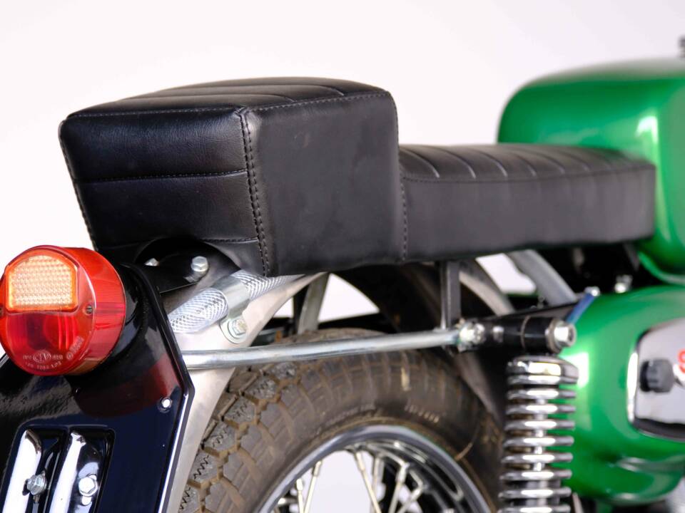 Image 53/57 of Benelli 125 Sport Special (1971)
