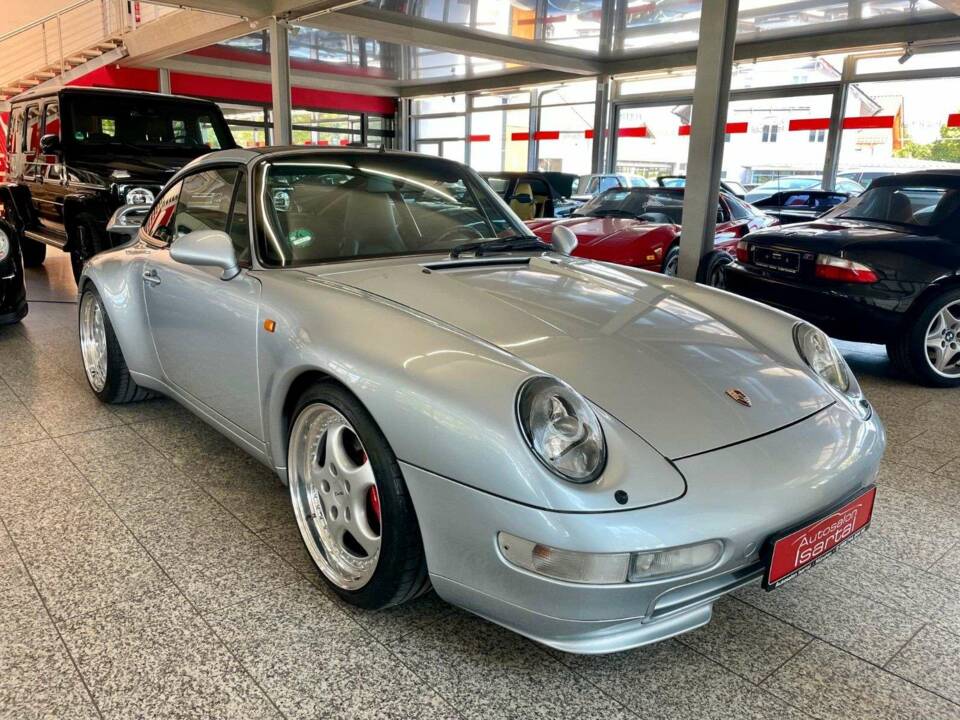 Image 4/20 of Porsche 911 Carrera (1996)