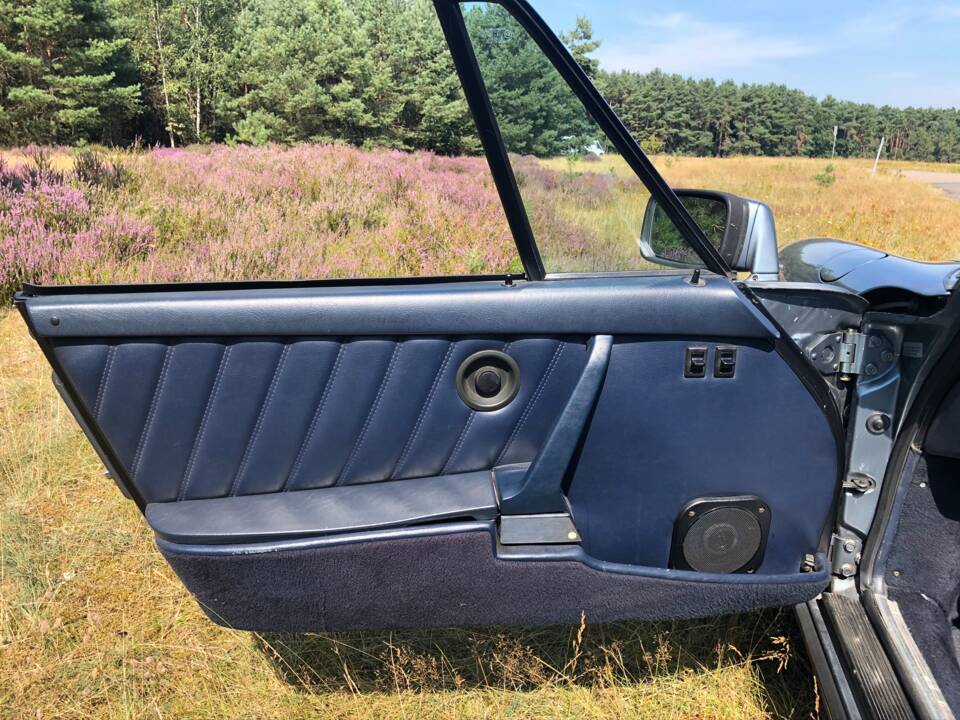 Image 48/50 of Porsche 911 Carrera 3.2 (1984)