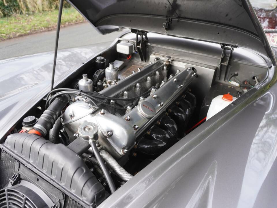 Bild 17/19 von Jaguar XK 140 FHC (1956)