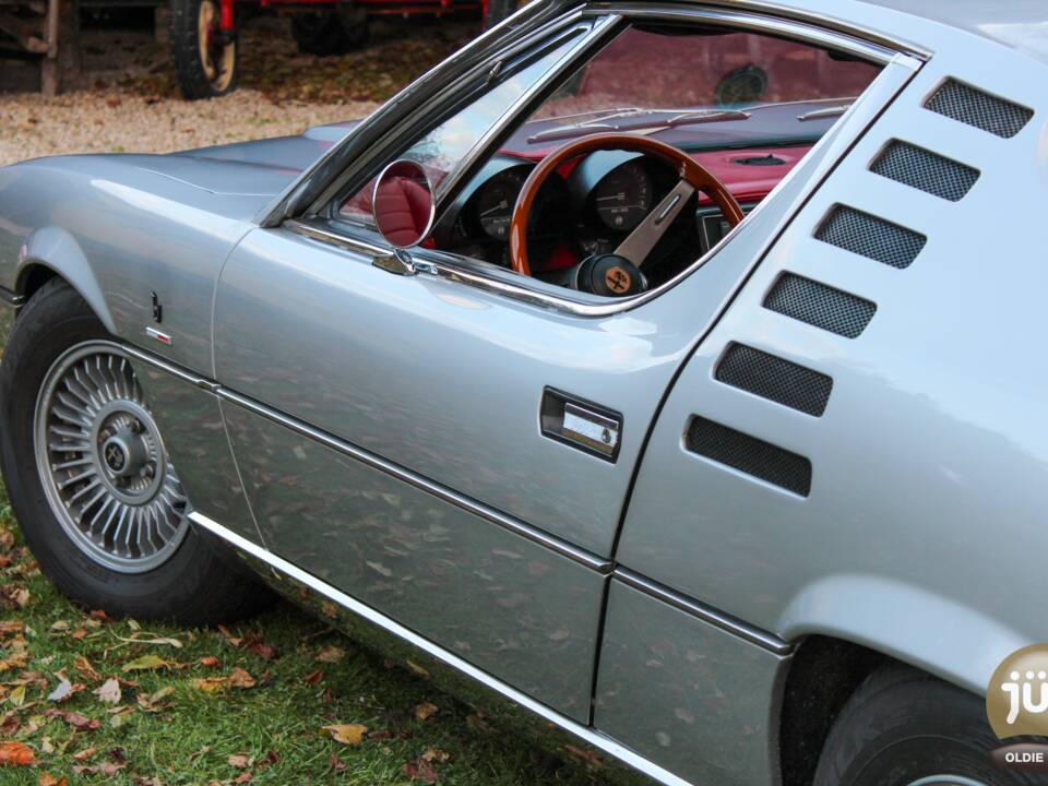 Imagen 12/25 de Alfa Romeo Montreal (1976)