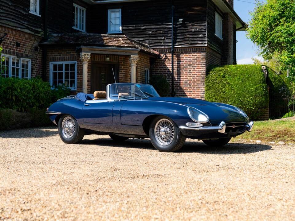 Bild 46/50 von Jaguar XK-E (1967)