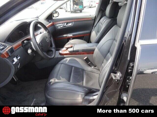 Image 11/15 of Mercedes-Benz S 65 AMG L (2007)