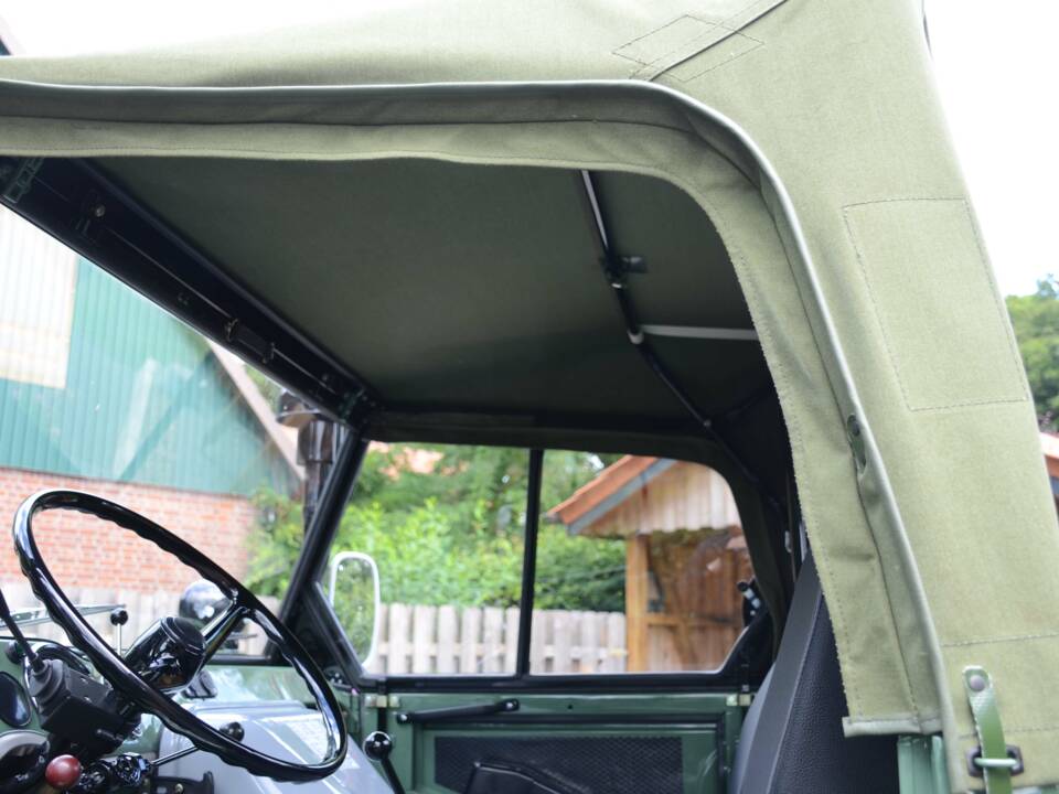 Image 42/71 of Mercedes-Benz Unimog U52 (1983)