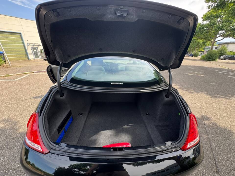 Bild 63/99 von BMW 650i (2007)