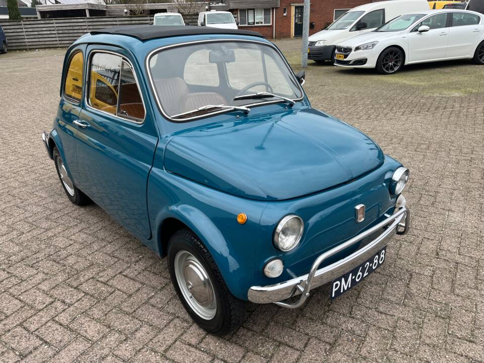 Image 27/37 of FIAT 500 F (1969)