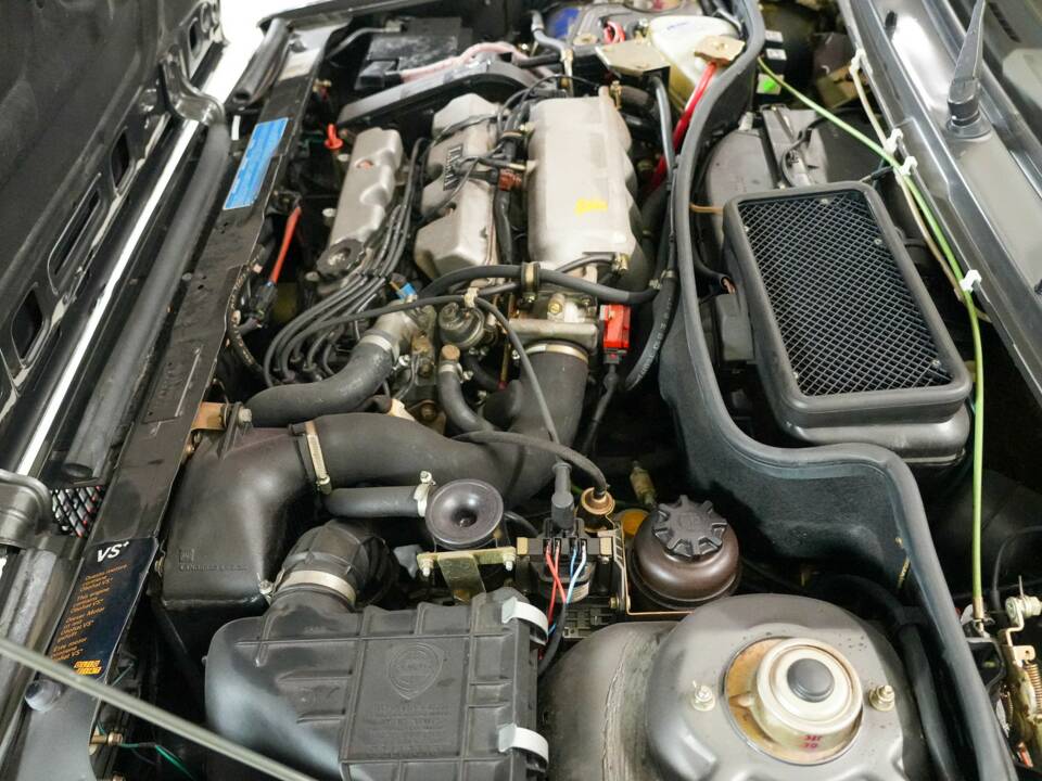 Image 28/46 of Lancia Delta HF Integrale (1988)