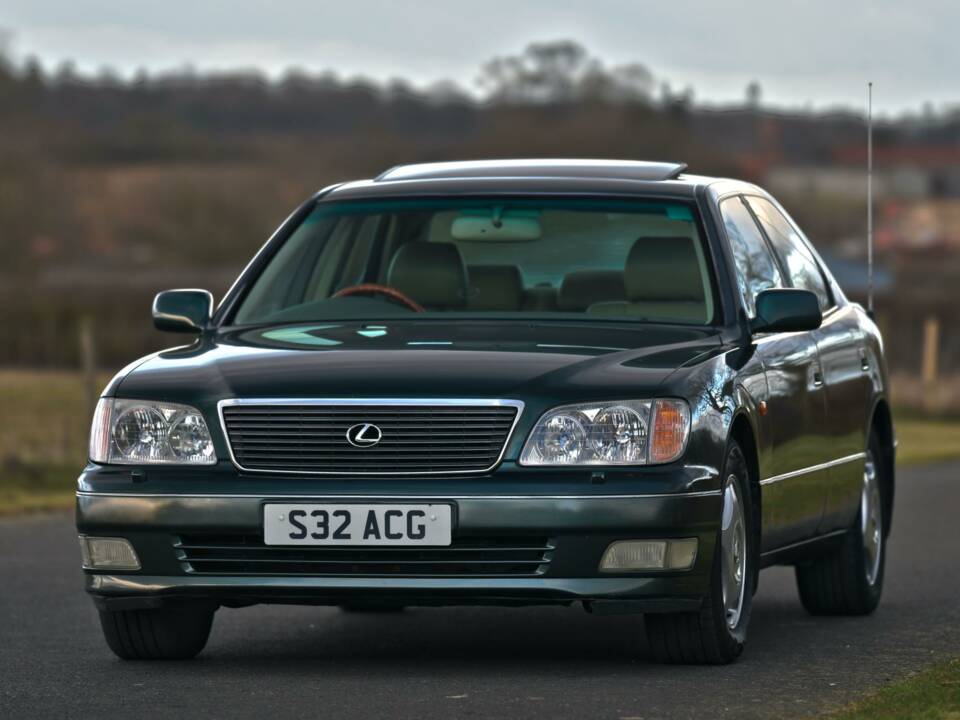 Afbeelding 2/50 van Lexus LS 400 (1998)