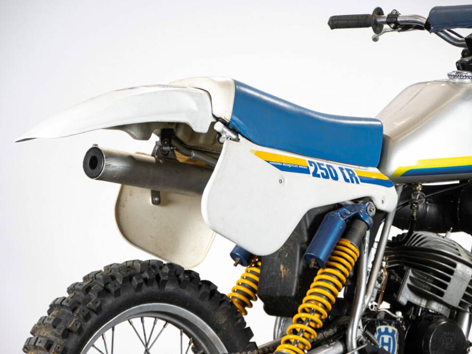 Immagine 13/48 di Husqvarna CR 250 (1983)