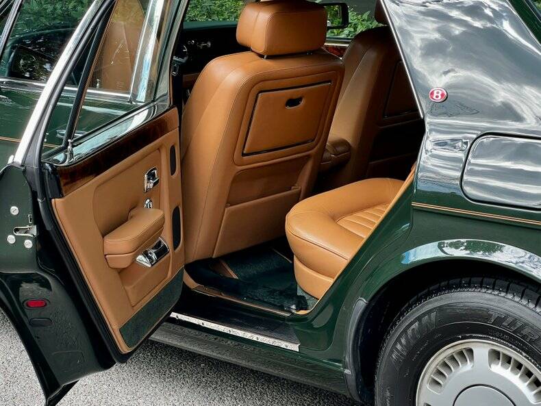 Bild 47/50 von Bentley Turbo R (1990)
