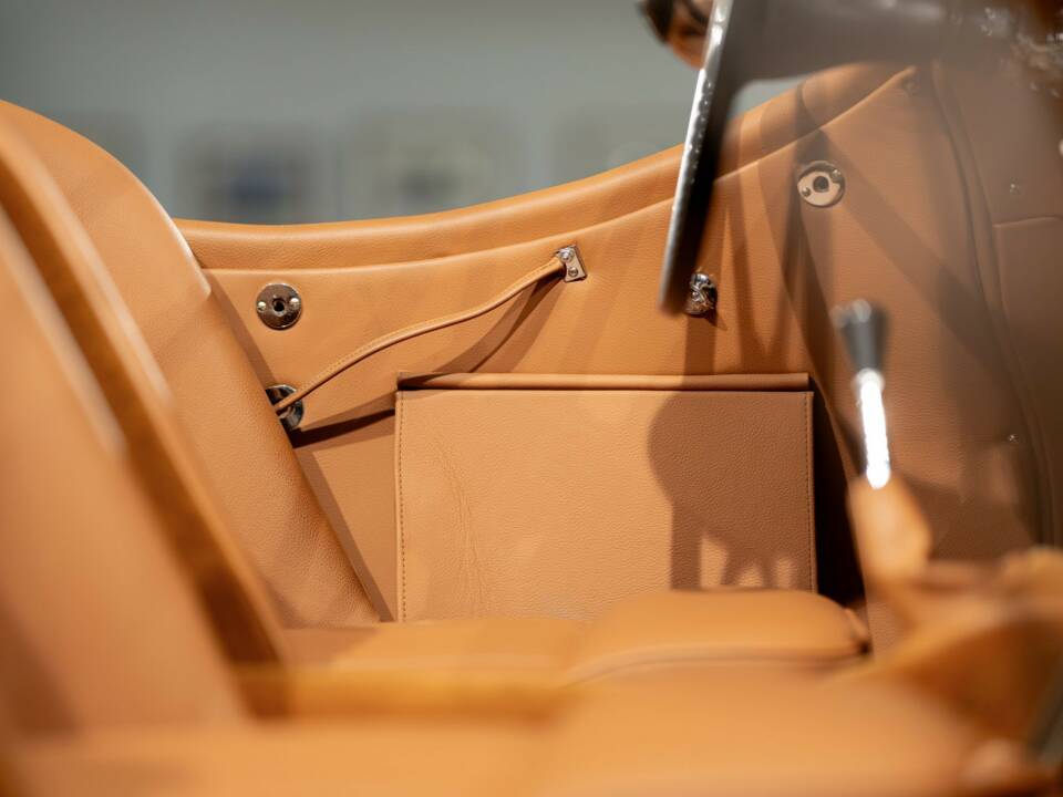 Image 21/50 of Jaguar XK 120 OTS (1952)