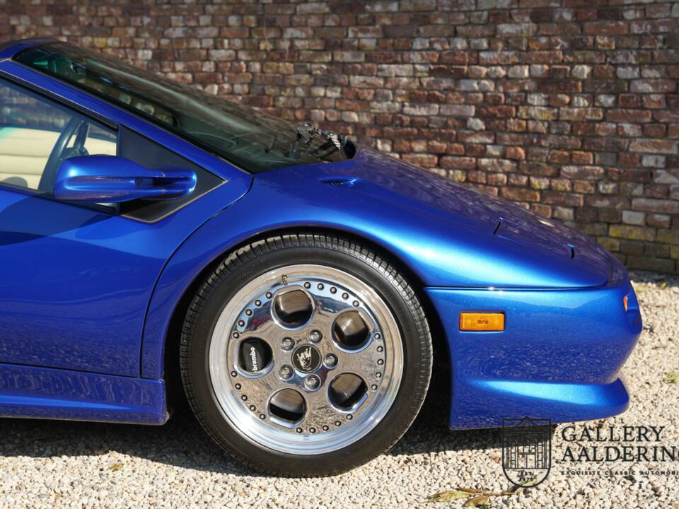 Afbeelding 48/50 van Lamborghini Diablo VT Roadster (1996)