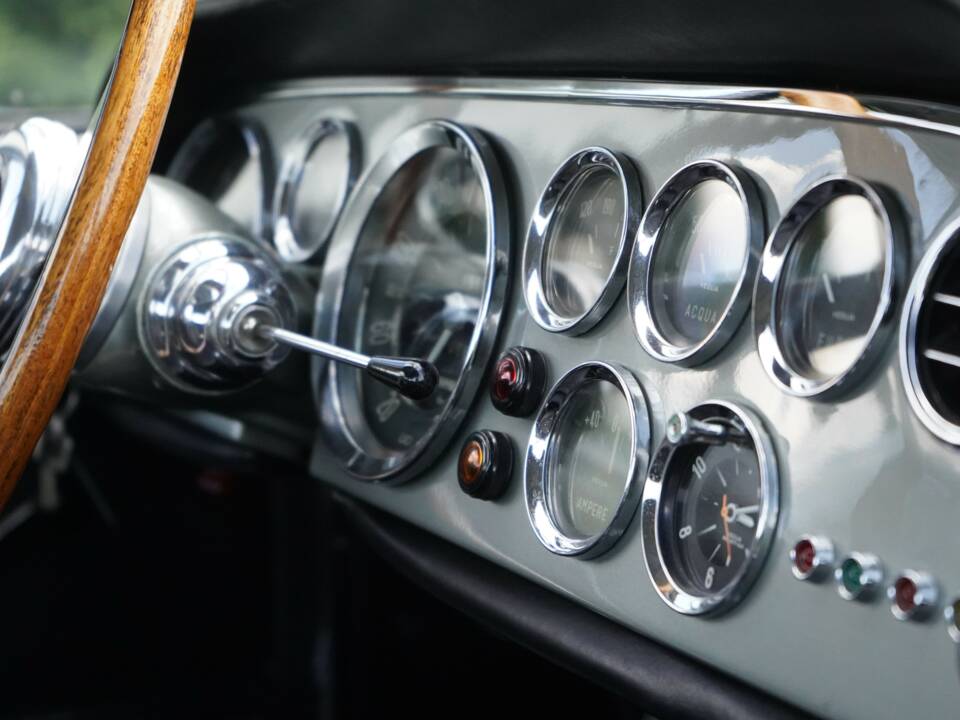 Afbeelding 7/72 van Ferrari 250 GTE (1962)
