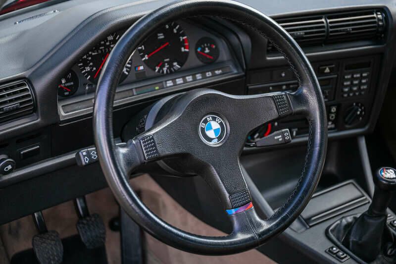 Image 14/31 of BMW M3 (1988)