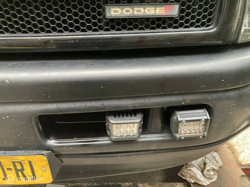Image 28/47 of Dodge Ram 1500 (1994)