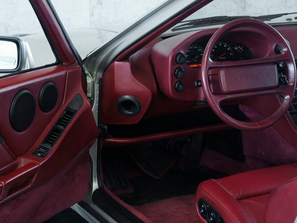 Image 38/50 of Porsche 928 GT (1989)