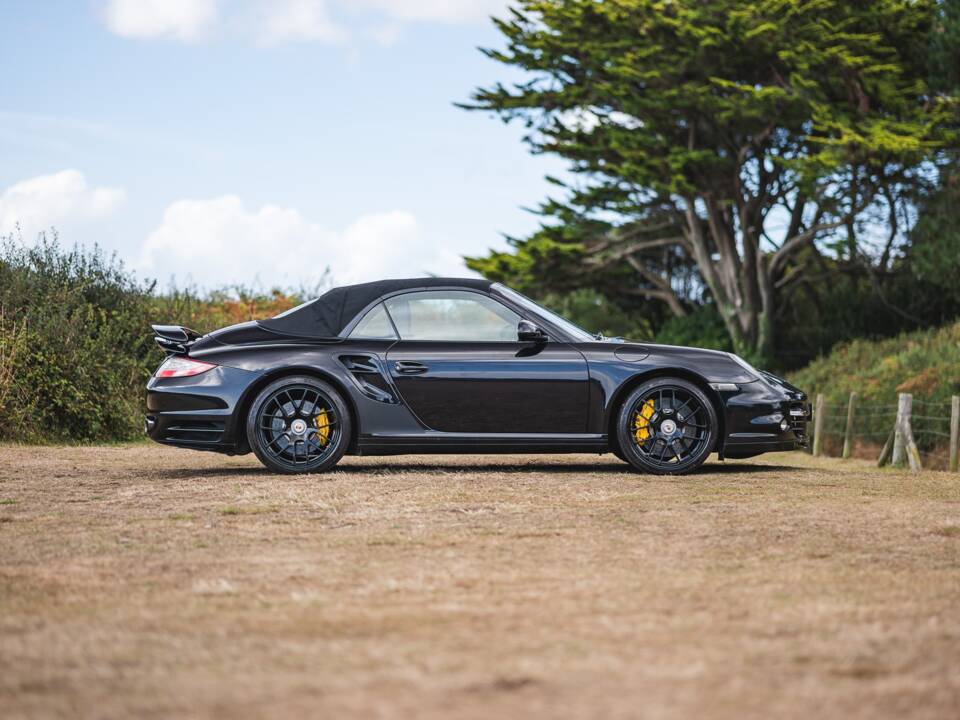 Bild 17/50 von Porsche 911 Turbo S (2011)