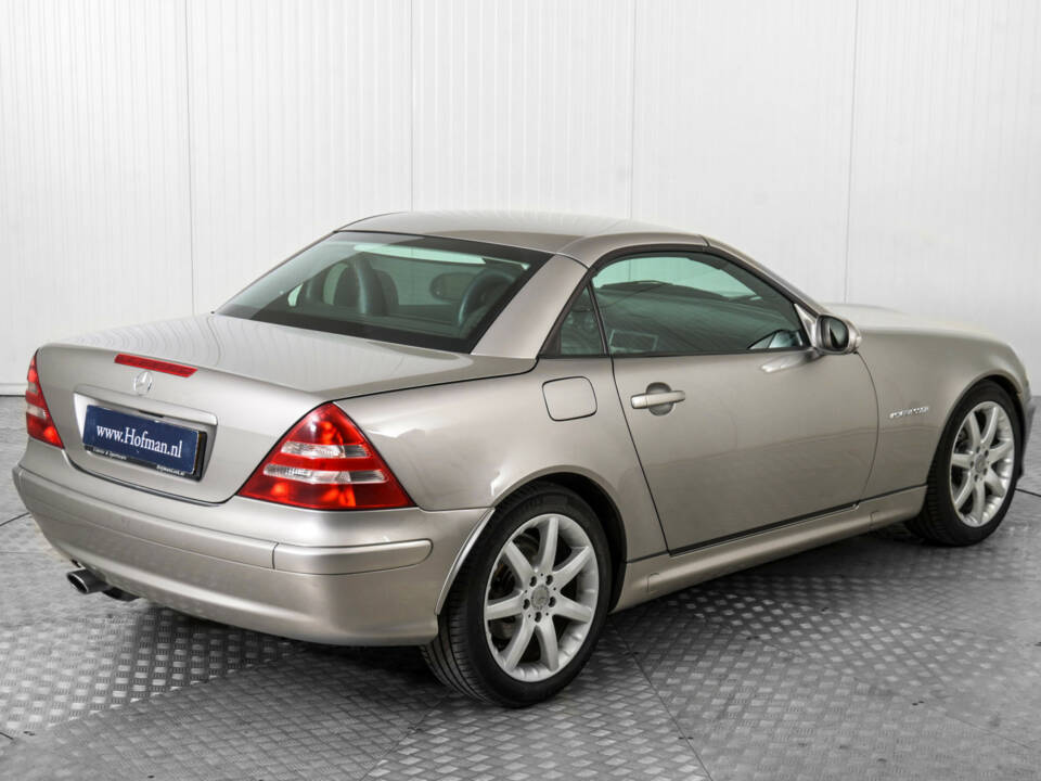 Image 44/50 of Mercedes-Benz SLK 200 Kompressor (2002)
